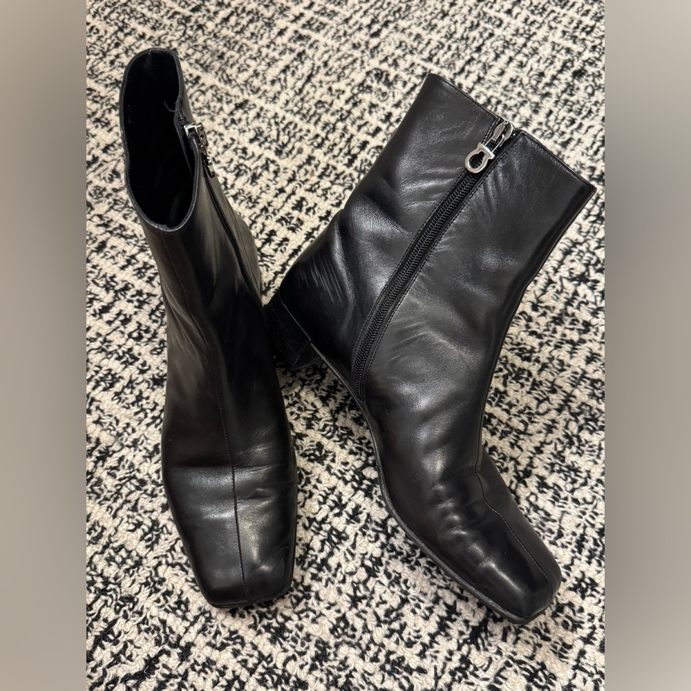 Retro 90’s Black Leather Women’s Boots
